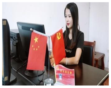 简海英.png